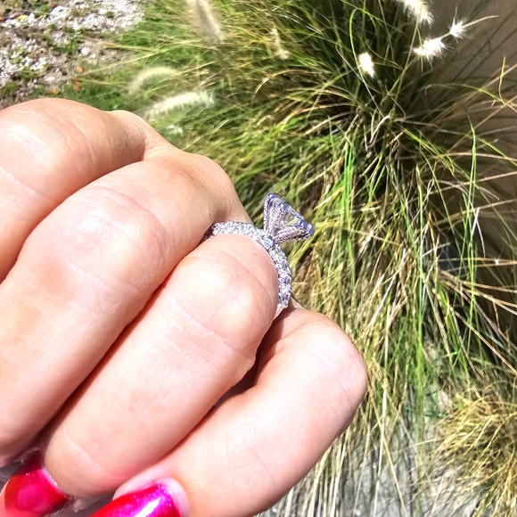 Certified 3ct. Moissanite Diamond Luxurious Engagement Ring - ** NIB ** - Picture 14 of 14